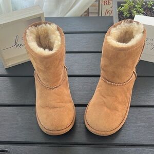 Classic Uggs Children’s size 1